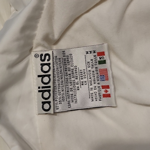 Ladies Vintage Addidas wind breaker. - Picture 7 of 11
